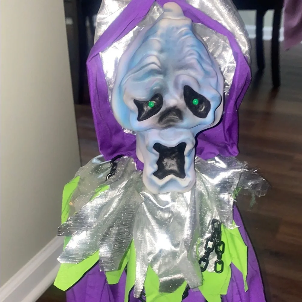 Vintage ghost face halloween decor - Picture 2 of 6